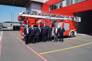 Übergabe Drehleiter April 2015 (71)